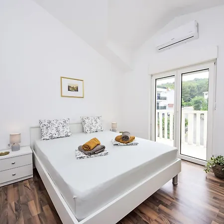 Apartment Nonie By Interhome *